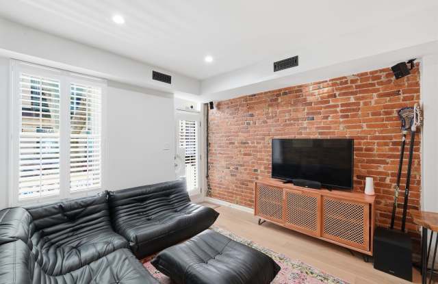 2319 17th Street Northwest Gallery 2