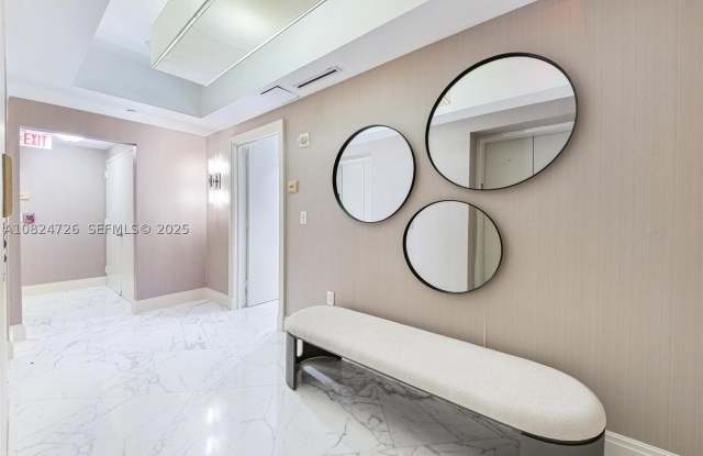 17875 Collins Ave Gallery 4
