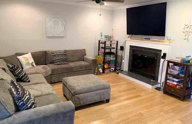 274 Bath Avenue Gallery 2
