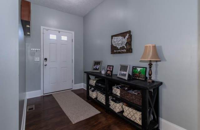 121 Lightwater Drive Gallery 2