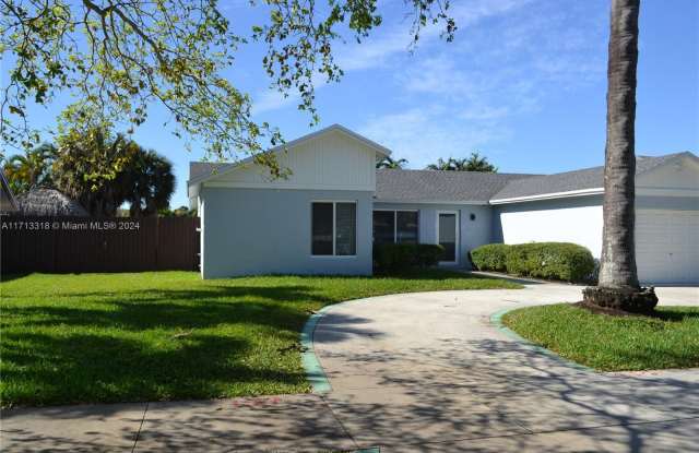 15332 SW 142nd Ct Gallery 4