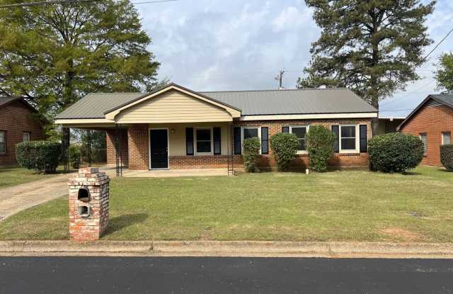 Brick Home with Modern Upgrades photos photos