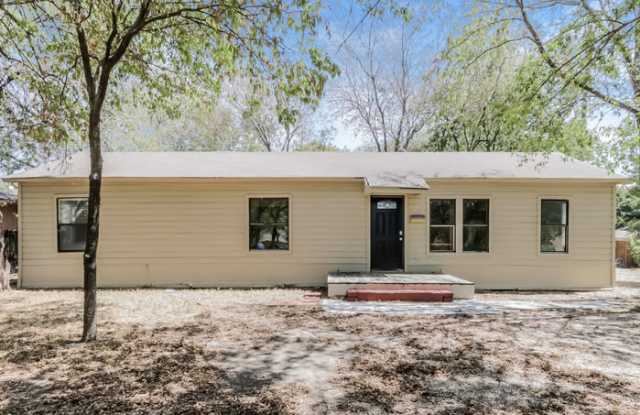 402 Dawson Drive - 402 Dawson Drive, Duncanville, TX 75116