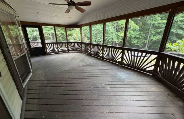 3 Bedroom Home Now Available! Gallery 4