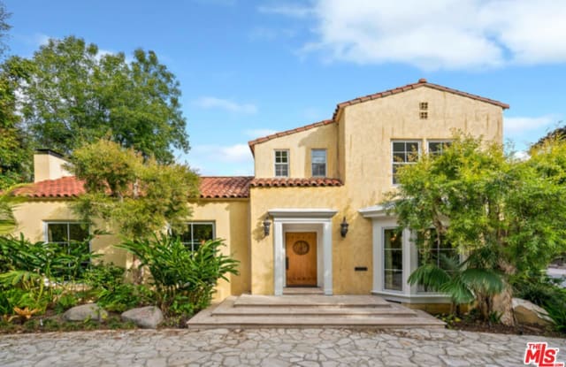 702 N Rodeo Dr - 702 North Rodeo Drive, Beverly Hills, CA 90210
