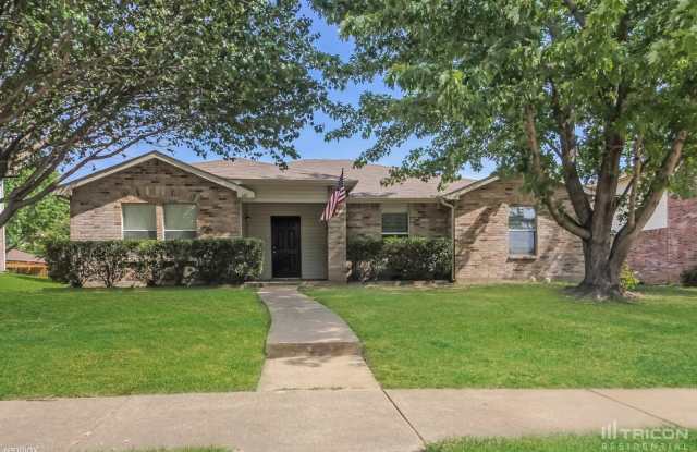 643 Pondview Drive Gallery 2