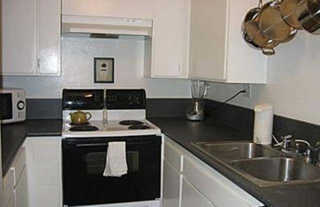 6851 Alvarado Road #16 photos photos