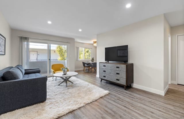 Lombardi Apartments Gallery 3