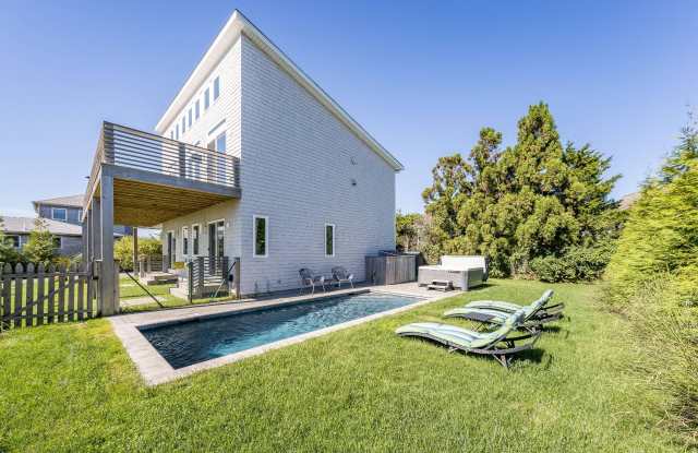 617 Old Montauk Highway Gallery 3