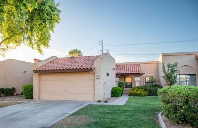 Charming 3-bed/2bath Chandler Home photos photos
