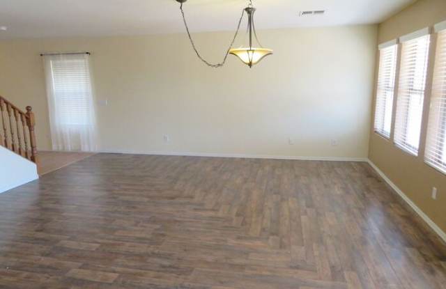 3715 East Liberty Lane Gallery 4