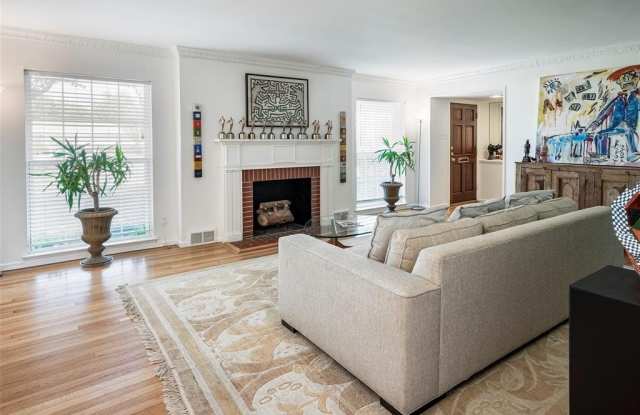 6814 Pemberton Drive Gallery 3