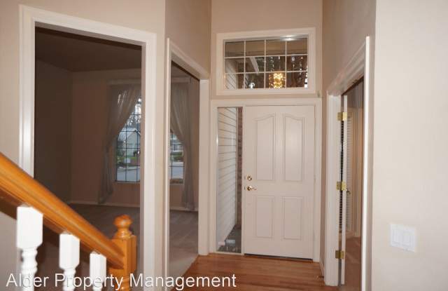 17527 NW Country Dr. Gallery 3