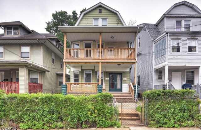 24 Eckert Ave photos photos