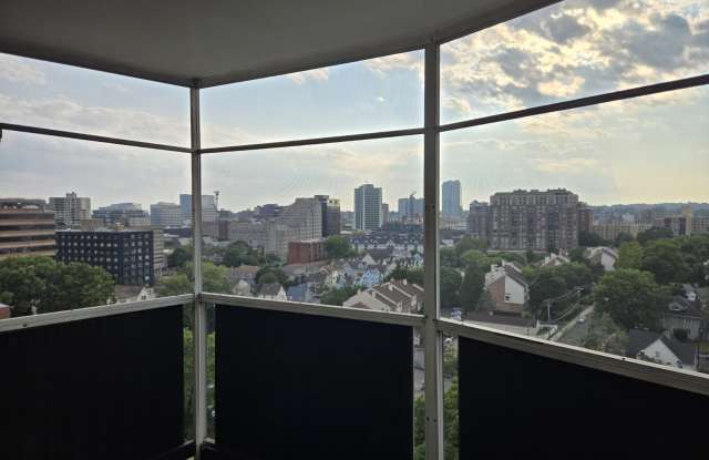 50 Glenbrook Road Gallery 2