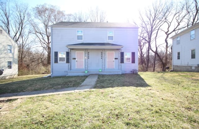 9526 Charlotte Street - 9526 Charlotte Street, Kansas City, MO 64131