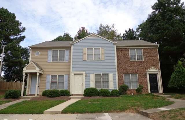 2918 Faversham Place - 2918 Faversham Place, Raleigh, NC 27604