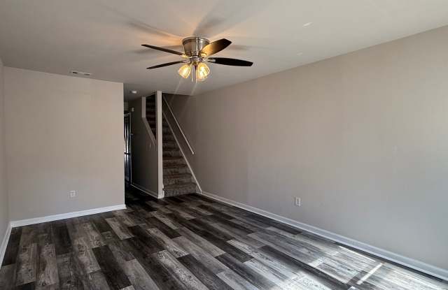 3 Bed townhome - Brookhaven Gallery 3
