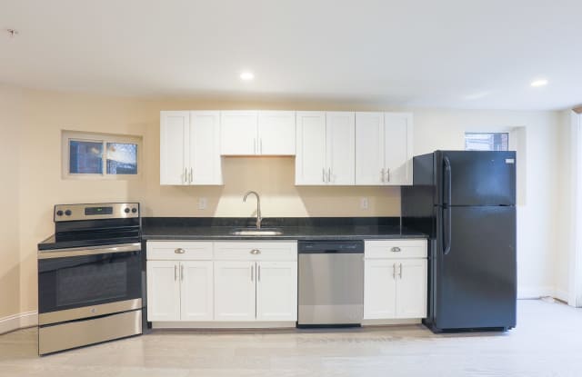 2740 St. Paul St - Apt B Gallery 2