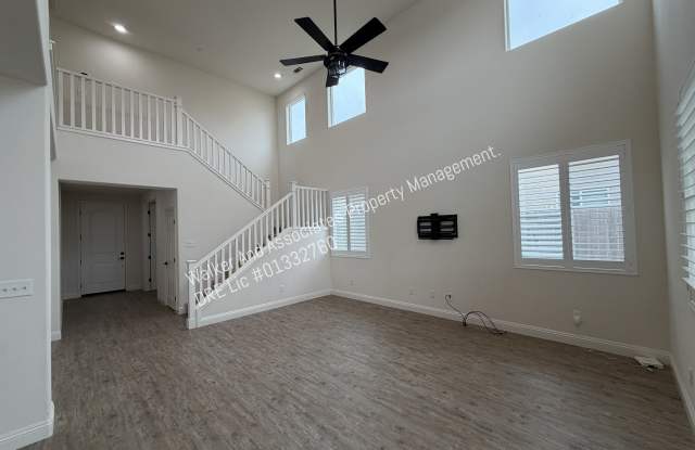 327 Las Flores Drive Gallery 2