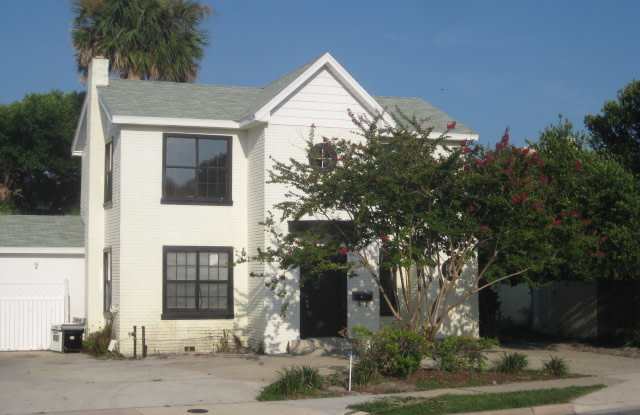 2011 3rd St photos photos
