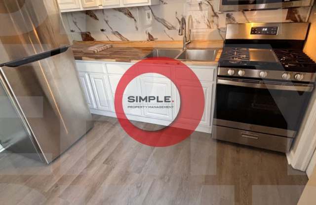 Great space  Location! - 535 North Front Street, Reading, PA 19601