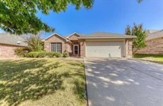4508 Embercrest Lane - 4508 Embercrest Drive, Fort Worth, TX 76123
