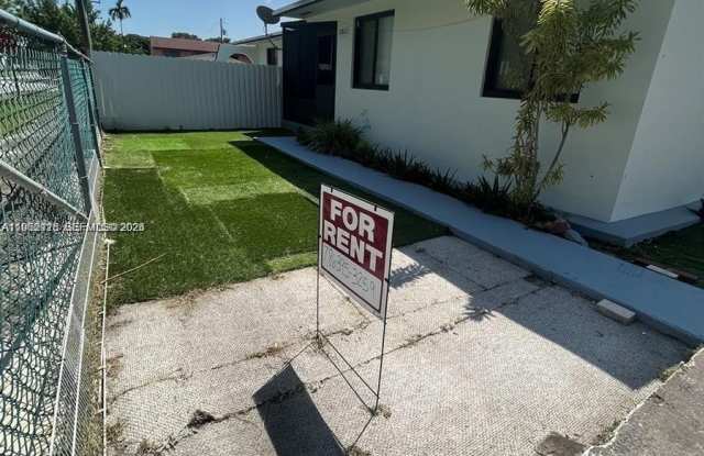 10801 SW 5th St photos photos