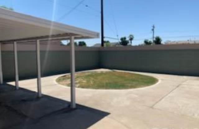 12952 Rosecrans Avenue Gallery 3