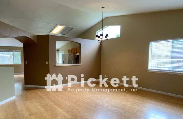 2188 Northeast Kevos Pond Drive Gallery 4