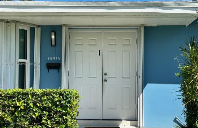 15915 SW 105th Ct Gallery 4