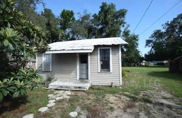 4056 Orange Ave SE photos photos