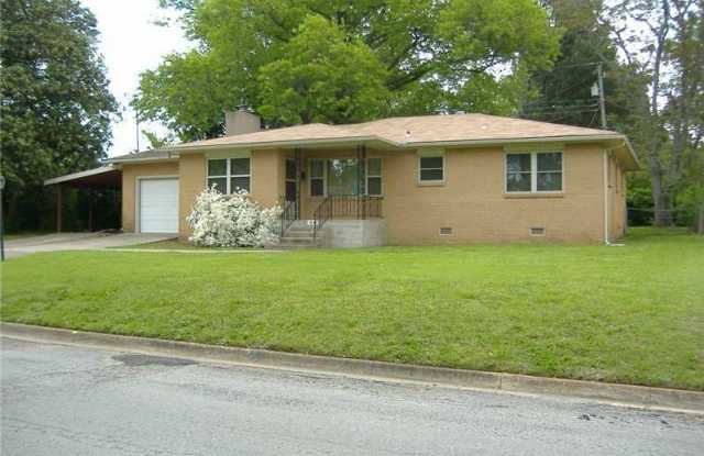 ***1212 W. Pine*** photos photos