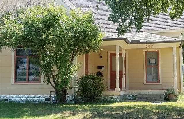 507 Church Street - 507 Church Street, Grapevine, TX 76051