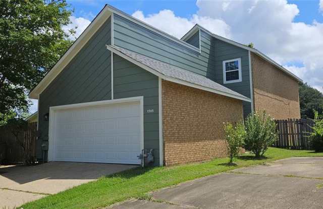 Spacious 3BR/2BA Home In Montgomery, AL photos photos