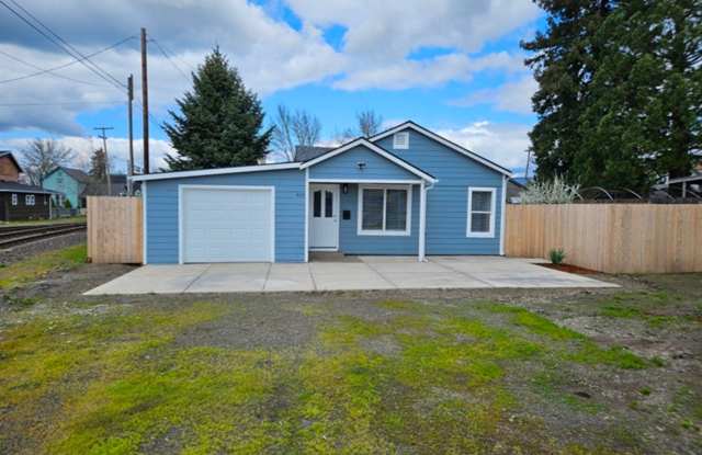 3Bd/1.5Ba Single Story Home-For Viewing! photos photos