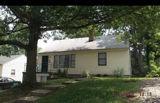 4BR 2BA - Walk to campus! photos photos