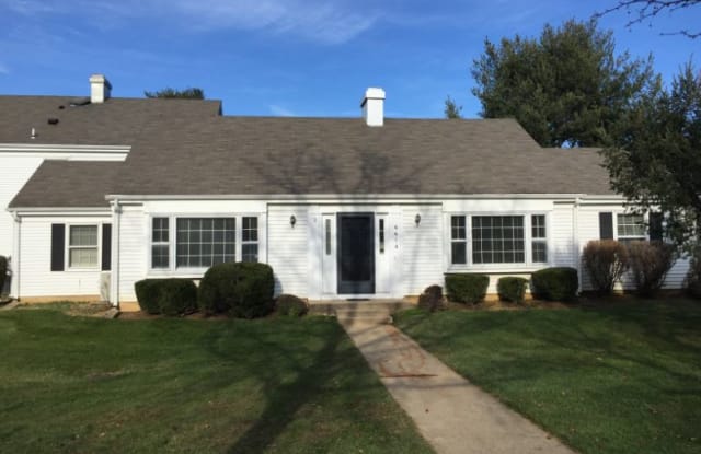 661 Yorktown Ln A - 661 Yorktowne Lane, Rossmoor, NJ 08831