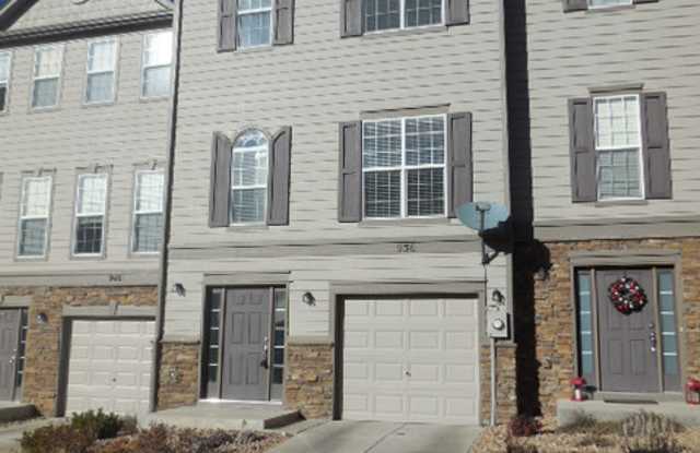 Beautiful Townhome near Air Force Academy - 936 Burning Bush Point, Woodmoor, CO 80132
