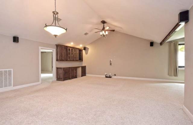 200 Ranch Road 2831 Gallery 4