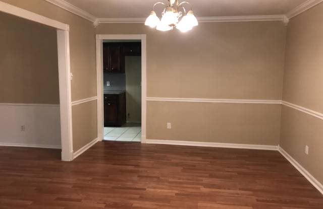 6610 Fallengate Drive Gallery 3