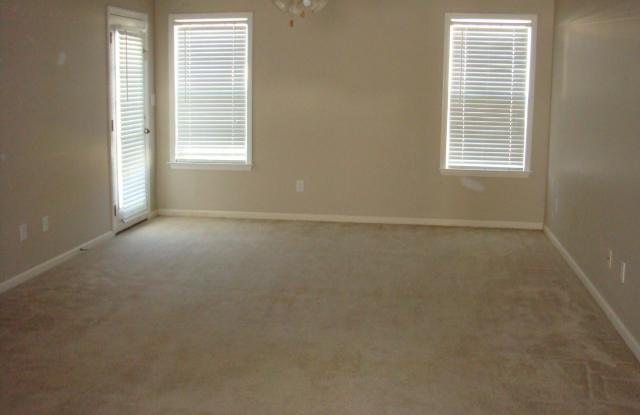 FOUR BEDROOM, TWO BATH IN HAHIRA Gallery 3