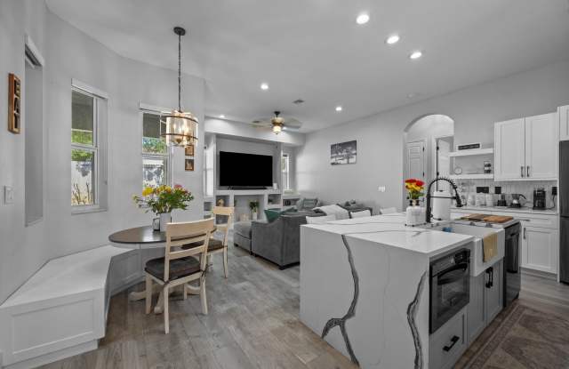 2926 Dovedale Court Gallery 4