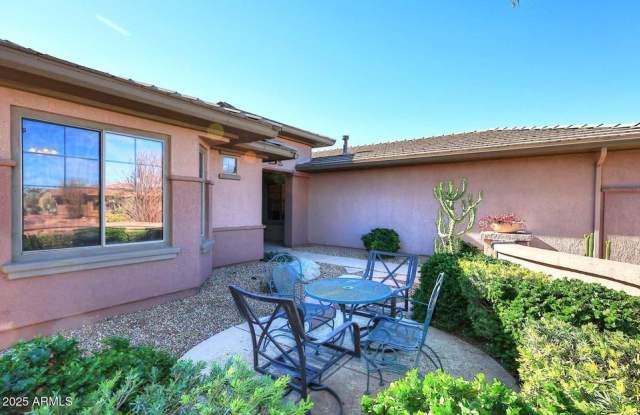 17547 W Calistoga Dr Gallery 4
