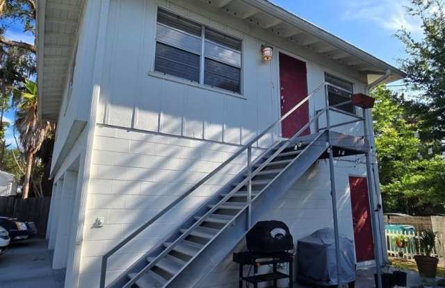 609 WOODLAWN BOULEVARD photos photos
