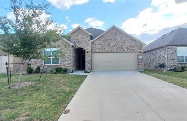 2016 Robert Street photos photos