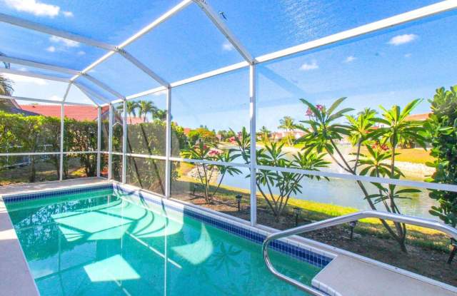 4-Bedroom Lakefront Annual Rental With Private Pool & Pet-Friendly! Gallery 1