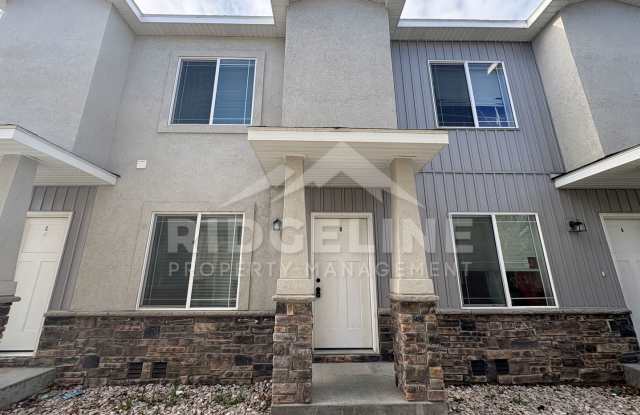 664 Saturn Ave photos photos 664 Saturn Ave photos photos