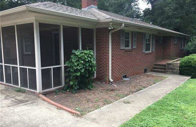 300 Heathwood Road Gallery 4