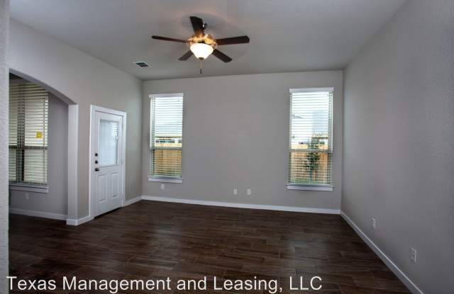 154 Lakeview Ct Gallery 4